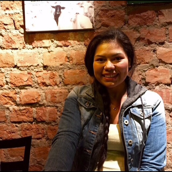 Meet your Posher, Ashleigh - Picture 1 of 1